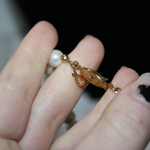 💛 Tied Pearl Necklace · 20" · Premier Designs Glow 🤍 - Picture 2 of 5